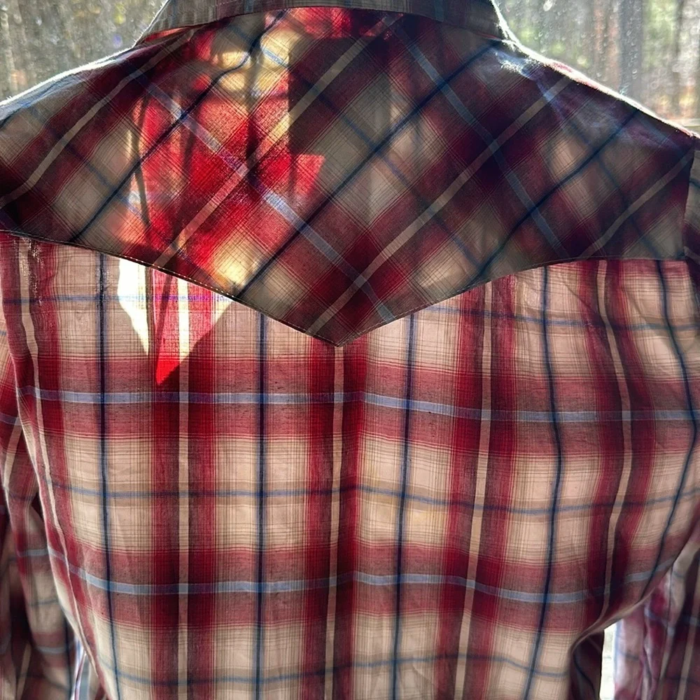 This Roper Vintage Dobby Plaid Western - Picture 7 of 7